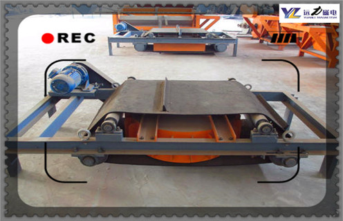 電磁除鐵器,自卸式電磁除鐵器,四川老品牌好自卸式電磁除鐵器 電磁除鐵器,自卸式電磁除鐵器,四川老品牌好自卸式電磁除鐵器