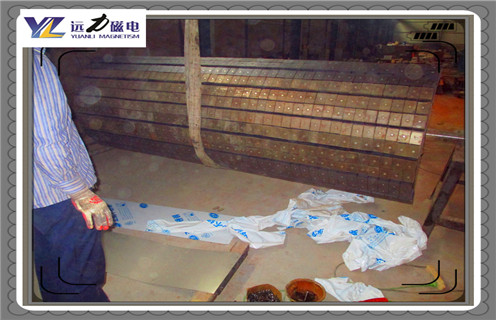 磁選機，鏡鐵礦磁選機，鏡鐵礦磁選機的優(yōu)勢_磁場強度及如何調磁__鏡鐵礦磁選機的優(yōu)勢參數型號及價格