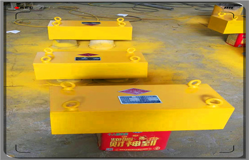 永磁除鐵器，永磁除鐵器技術(shù)介紹維護(hù)知識(shí)參數(shù)_內(nèi)部磁塊安裝方法_永磁除鐵器技術(shù)介紹規(guī)格型號(hào)價(jià)格 