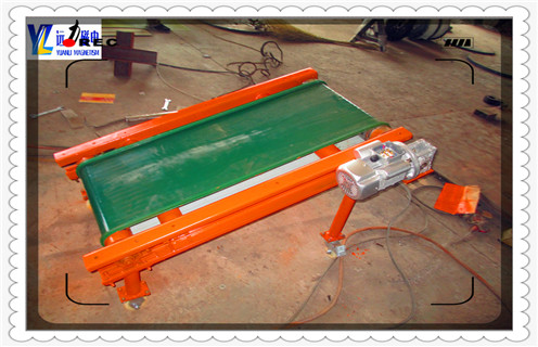 鐵礦石干式磁選機(jī)，濰坊鐵礦石干式磁選機(jī)的磁性率準(zhǔn)備哪些材料？鐵礦錳礦干式磁選機(jī)_多滾筒干式磁選機(jī)出現(xiàn)被異物擊穿時怎么處理？工作視頻皮帶及結(jié)構(gòu)價格 