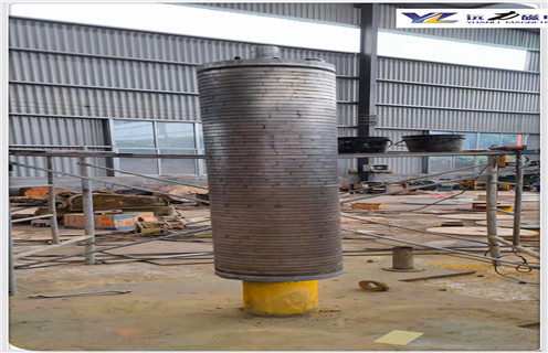 選礦磁選機(jī)，選礦磁選機(jī)的成功在選礦行業(yè)中前程無憂！廠家_鐵礦磁選機(jī)在鐵粉選別中起什么作用？磁場(chǎng)一般為多少_磁塊如何排列