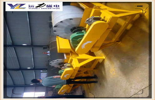 干式磁選機(jī)，干式磁選機(jī)的發(fā)展性能更加的優(yōu)越不斷的改善！_磁性礦干式磁選機(jī)的發(fā)展性能更加的優(yōu)越不斷的改善！_干式磁選機(jī)的發(fā)展性能更加的優(yōu)越不斷的改善！工作視頻皮帶及結(jié)構(gòu)價(jià)格