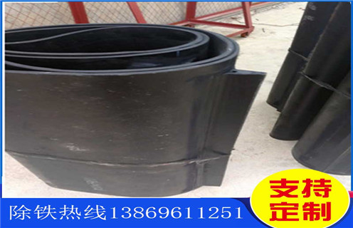 除鐵器皮帶，北京除鐵器棄鐵皮帶怠速_北京除鐵器棄鐵皮帶怠速皮帶原因及如何調(diào)_刮板價(jià)格