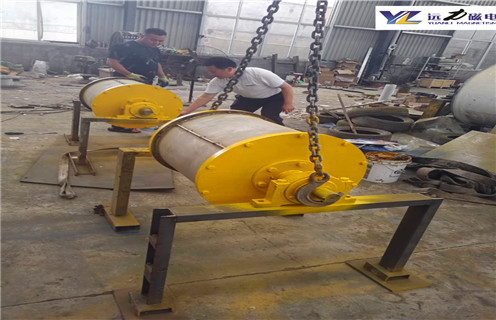 永磁滾筒，云南外轉(zhuǎn)子永磁滾筒結(jié)構(gòu)圖_滾筒磁選機多少錢一臺，云南外轉(zhuǎn)子永磁滾筒工作原理 