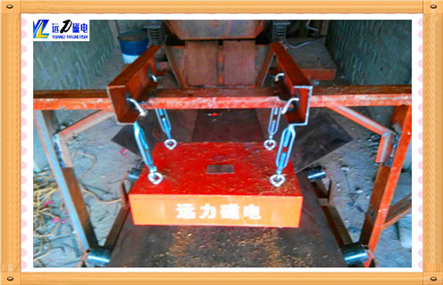 懸掛式永磁除鐵器，山西懸掛式永磁除鐵器生產(chǎn)_內(nèi)部磁塊安裝方法_山西懸掛式永磁除鐵器生產(chǎn)原理型號價格