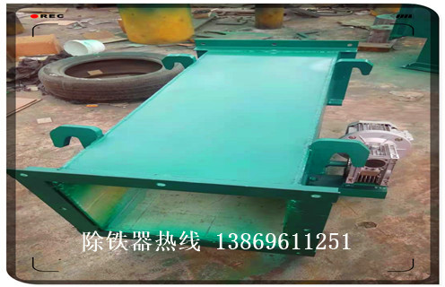 管道自卸式除鐵器，江蘇RCYG-450管道自卸式除鐵器_遠(yuǎn)力江蘇RCYG-450管道自卸式除鐵器應(yīng)用安裝示意圖型12000高斯_可定制工作原理