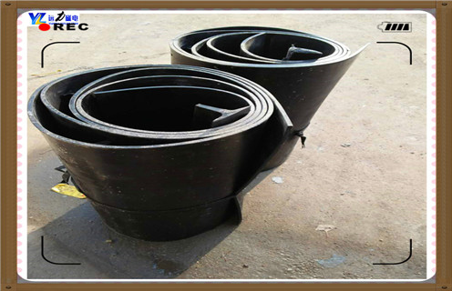 皮帶輸送除鐵器，山東皮帶輸送機除鐵器_山東皮帶輸送機除鐵器怎么調整皮帶原因及如何調_刮板價格