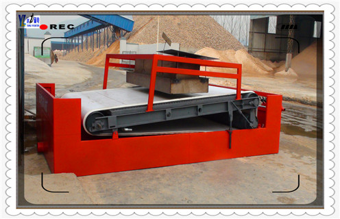 平板磁選機(jī)，黑龍江褐鐵礦平板磁選機(jī)圖片_如何進(jìn)行黑龍江褐鐵礦平板磁選機(jī)圖片的磁筒更換工作原理_選礦規(guī)格參數(shù)及執(zhí)行標(biāo)準(zhǔn)