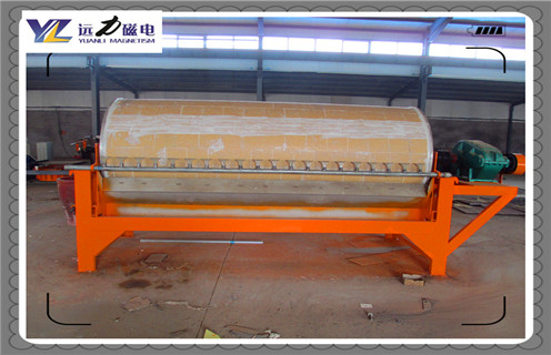 濕式磁選機(jī)，吉林鈦鐵礦濕式磁選機(jī)_四川永磁濕式筒式磁選機(jī)價(jià)格好，參數(shù)及磁場(chǎng)強(qiáng)度