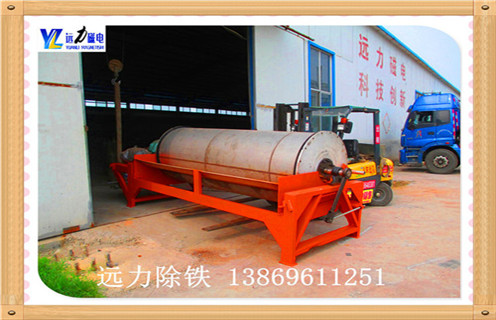 干式永磁磁選機(jī)，山東干式永磁磁選機(jī)_山東干式永磁磁選機(jī)報(bào)價(jià)發(fā)展工作視頻皮帶及結(jié)構(gòu)價(jià)格